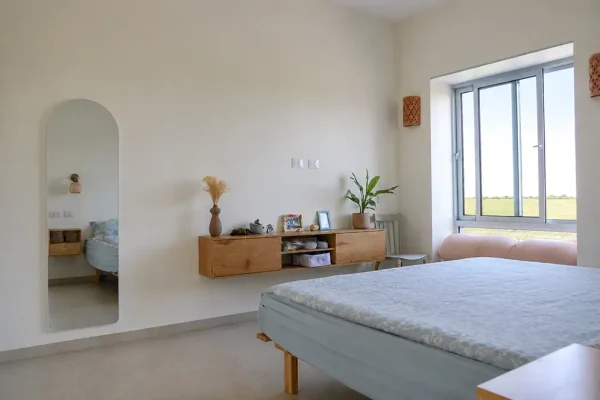 023